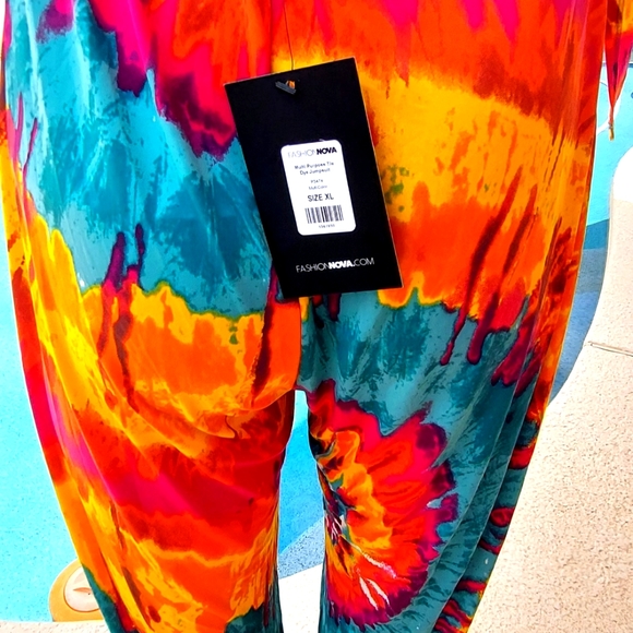 Fashion nova lycra jumpsuit - Picture 3 of 8